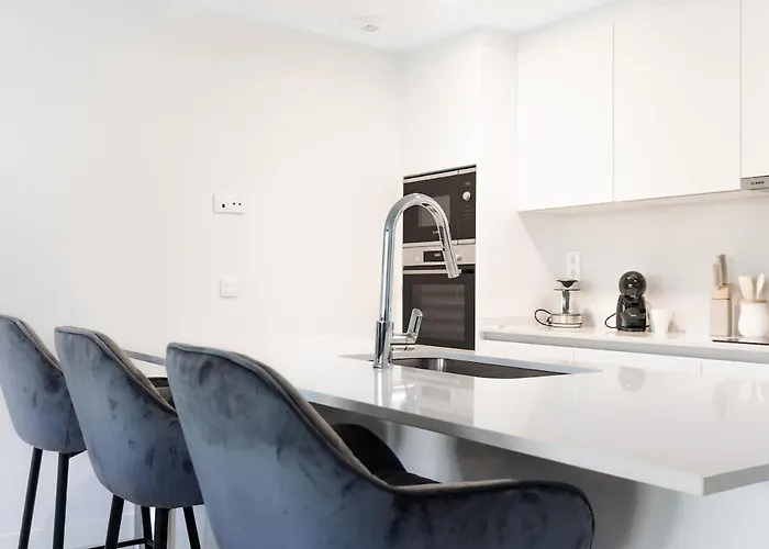 Casa Rosas-luxury Mesas Apartment Estepona